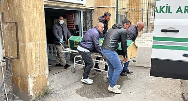 Sivas'ta 2 çocuk annesi keneden öldü