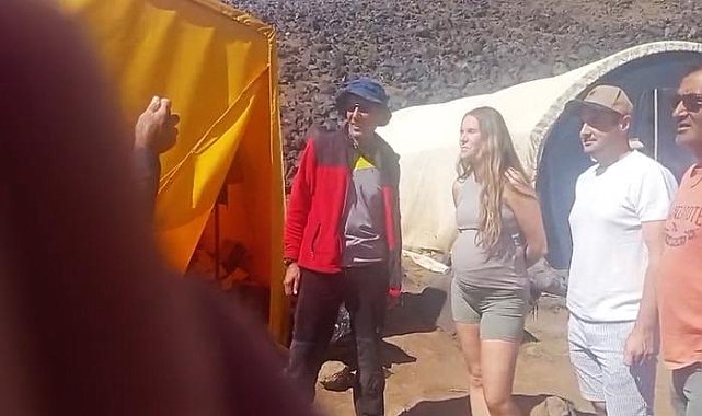 7 aylık hamile turistten Ağrı Dağı'na cesur tırmanış