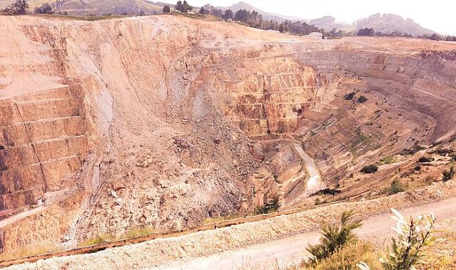 Nijerya'da facia! En az 100 kişi hayatını kaybetti